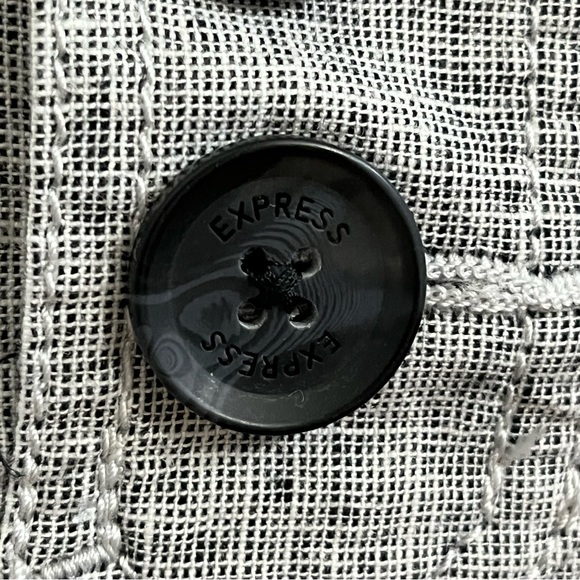 Gray short shorts by Express are NWT. Size 2 - Picture 8 of 9